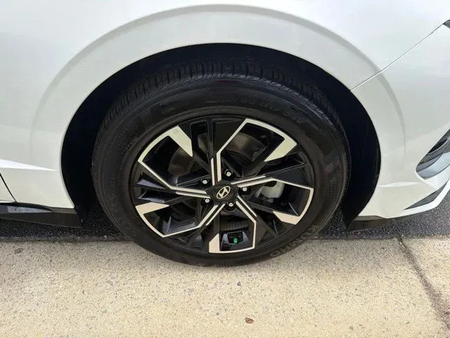 2025 Hyundai Sonata SEL thumbnail 11