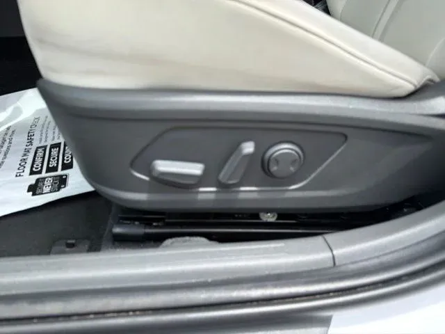2025 Hyundai Sonata SEL thumbnail 28