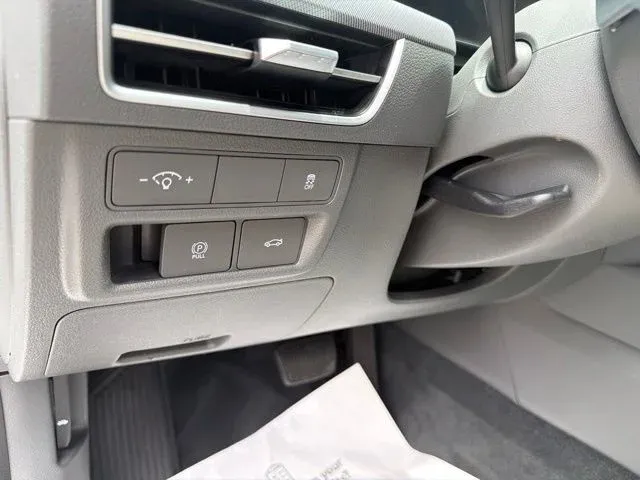 2025 Hyundai Sonata SEL thumbnail 30