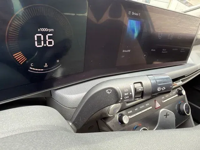 2025 Hyundai Sonata SEL thumbnail 34