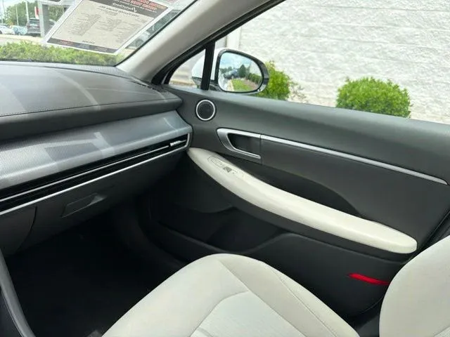 2025 Hyundai Sonata SEL thumbnail 42