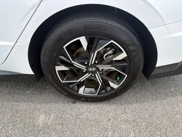 2025 Hyundai Sonata SEL thumbnail 6