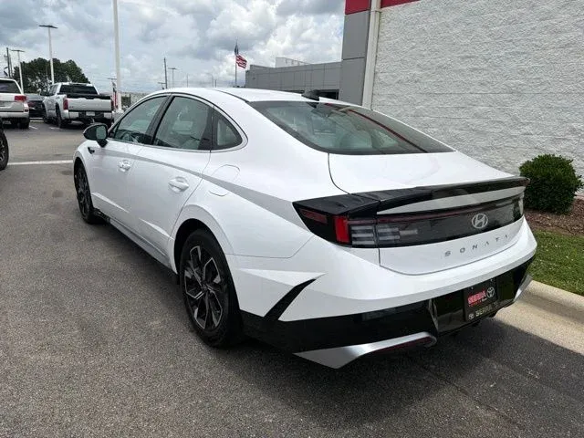 2025 Hyundai Sonata SEL thumbnail 7
