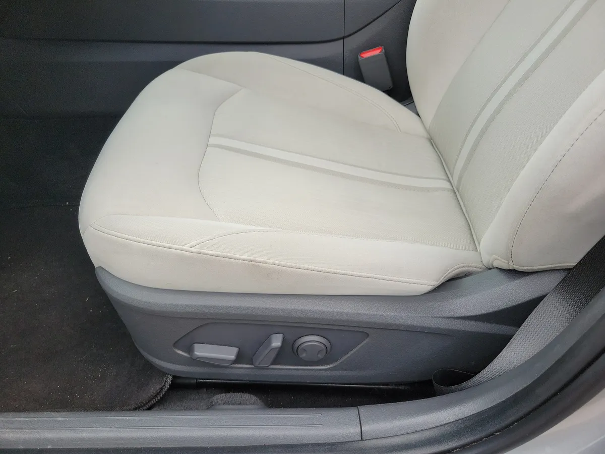2025 Hyundai Sonata SEL thumbnail 12
