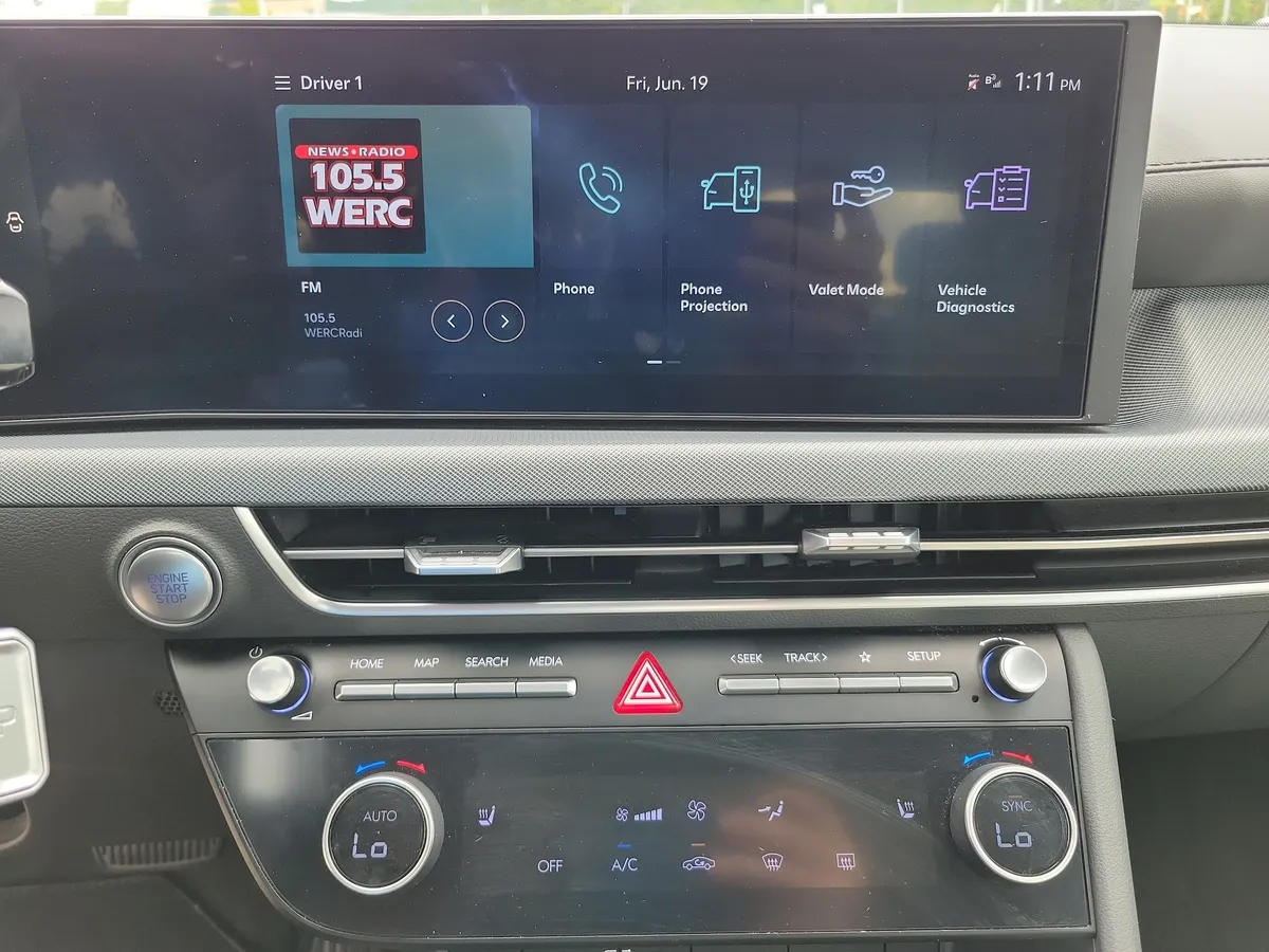 2025 Hyundai Sonata SEL thumbnail 16