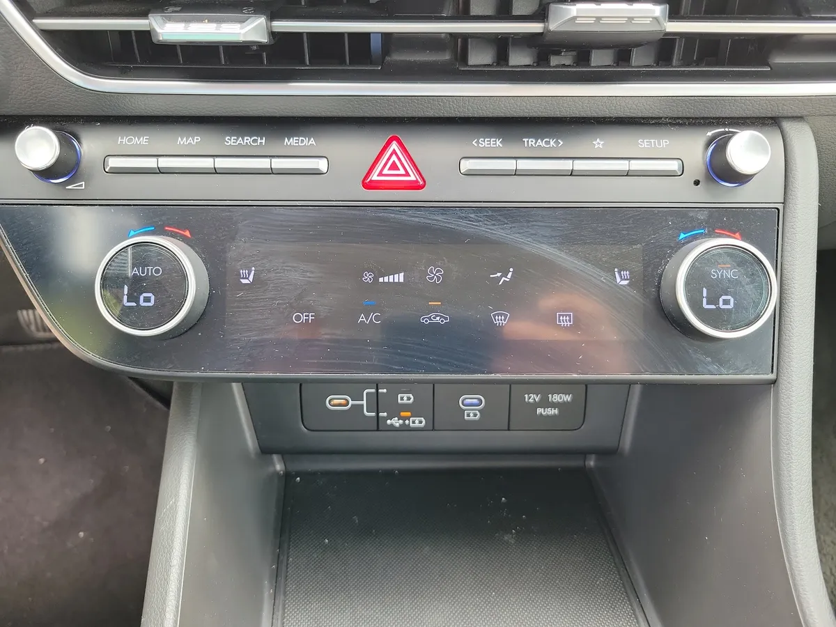 2025 Hyundai Sonata SEL thumbnail 18
