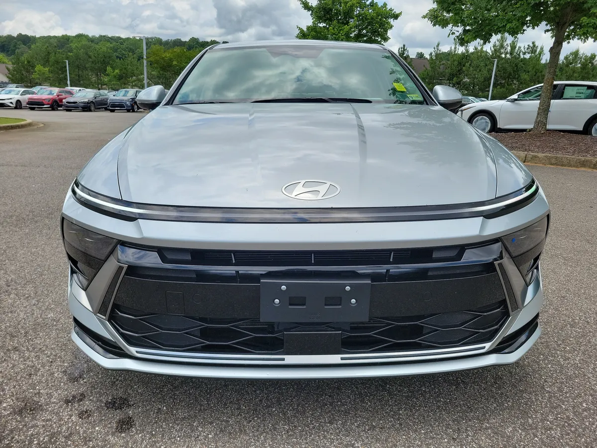2025 Hyundai Sonata SEL thumbnail 8