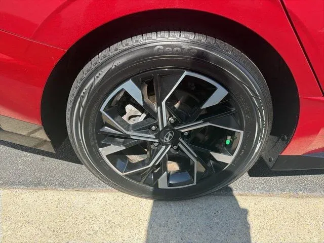 2025 Hyundai Sonata SEL thumbnail 12