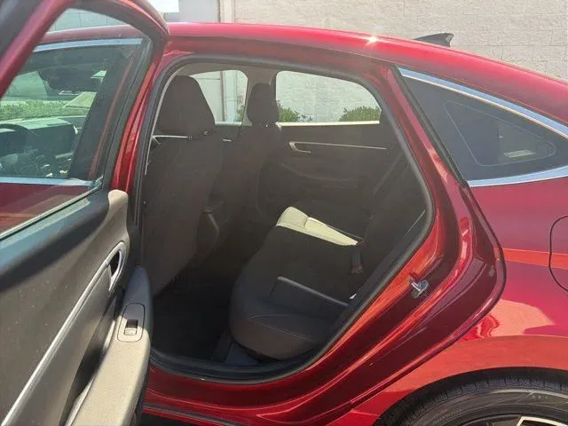 2025 Hyundai Sonata SEL thumbnail 19