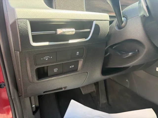 2025 Hyundai Sonata SEL thumbnail 30