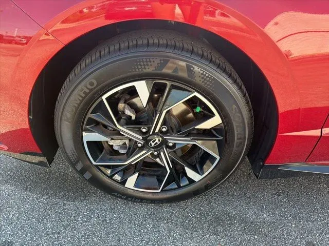 2025 Hyundai Sonata SEL thumbnail 5