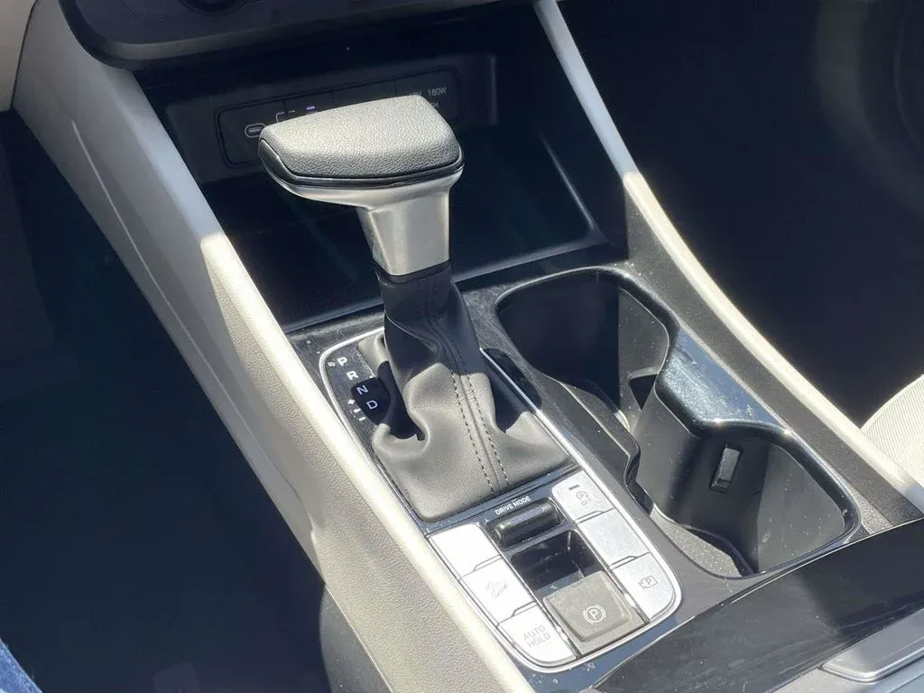 2025 Hyundai Tucson SE thumbnail 19