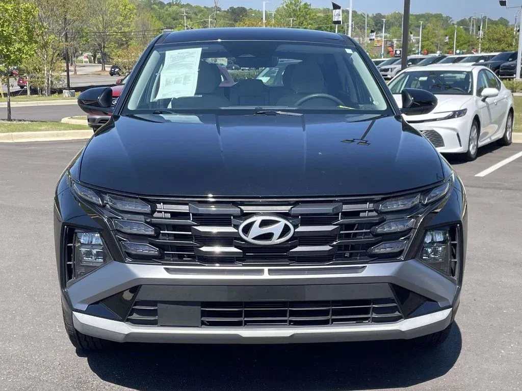 2025 Hyundai Tucson SE thumbnail 8