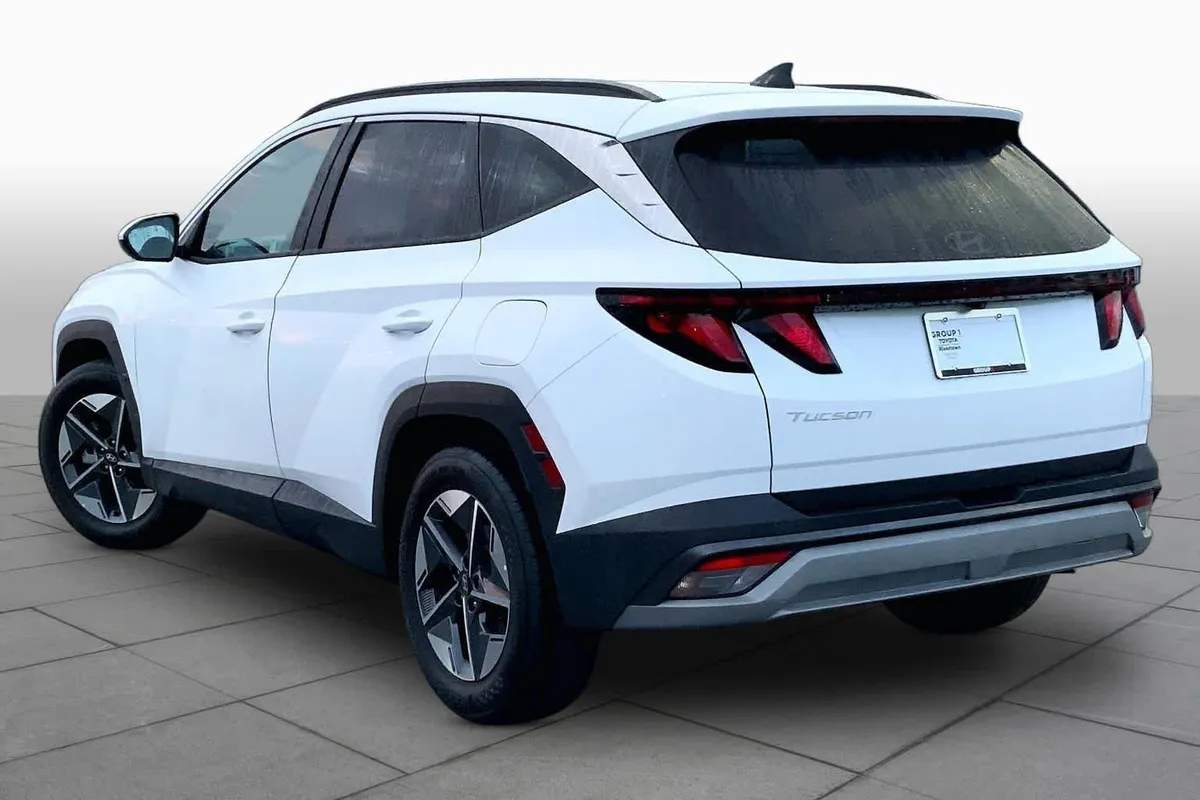 2025 Hyundai Tucson SEL thumbnail 12