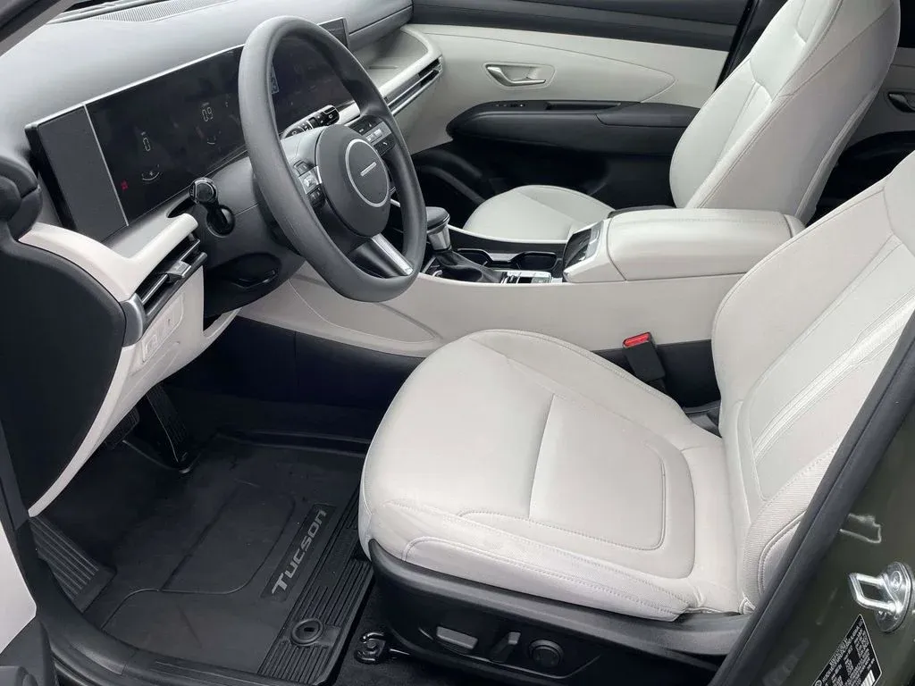 2025 Hyundai Tucson SEL thumbnail 12