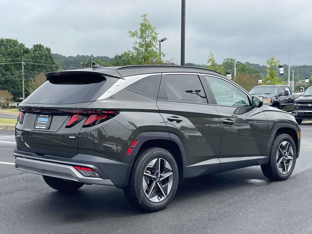 2025 Hyundai Tucson SEL thumbnail 3