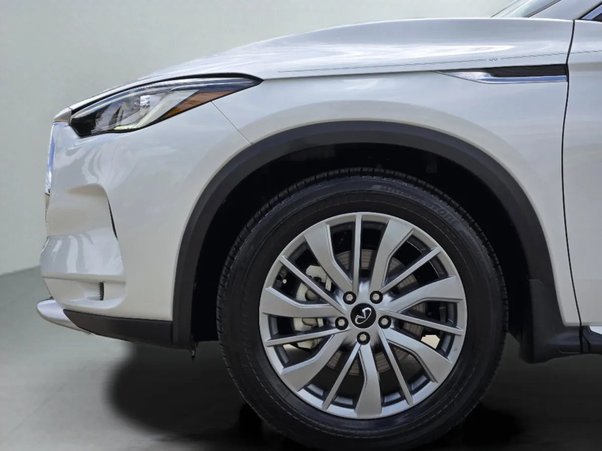 2025 INFINITI QX50 LUXE thumbnail 40