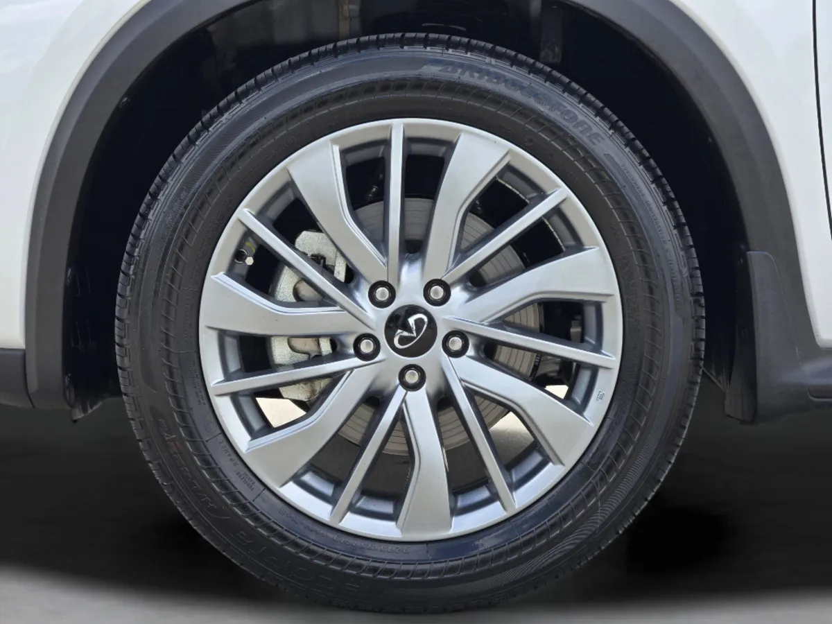 2025 INFINITI QX50 LUXE thumbnail 41