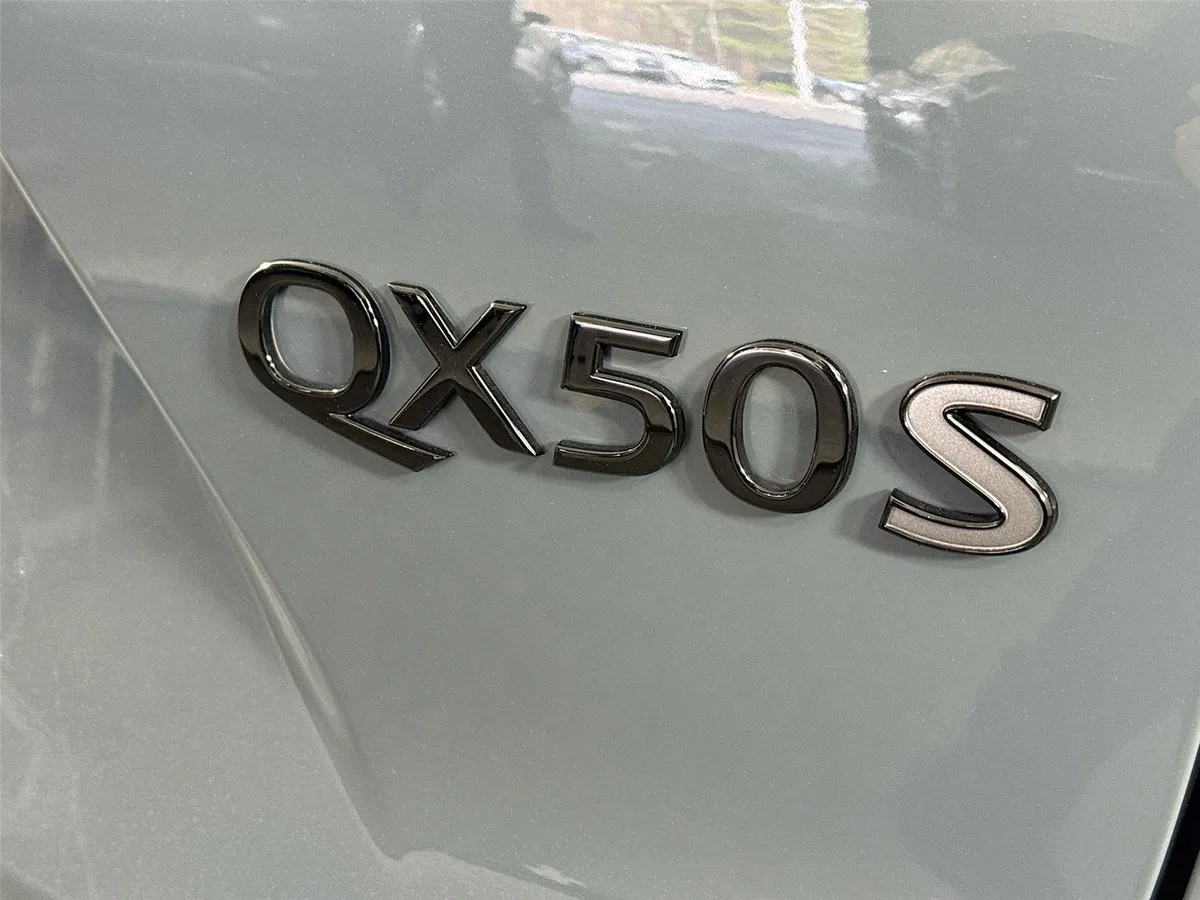 2025 INFINITI QX50 SPORT thumbnail 15