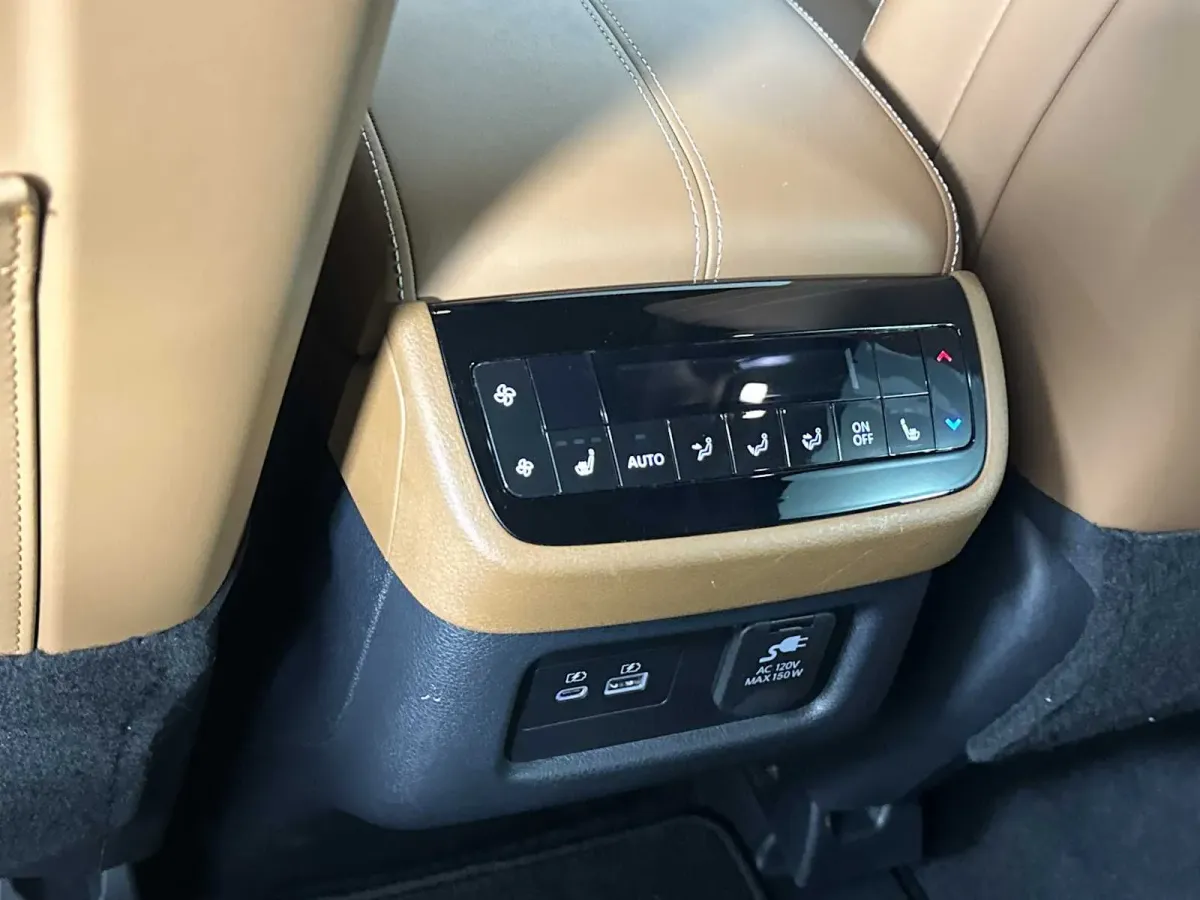 2025 INFINITI QX60 SENSORY thumbnail 33