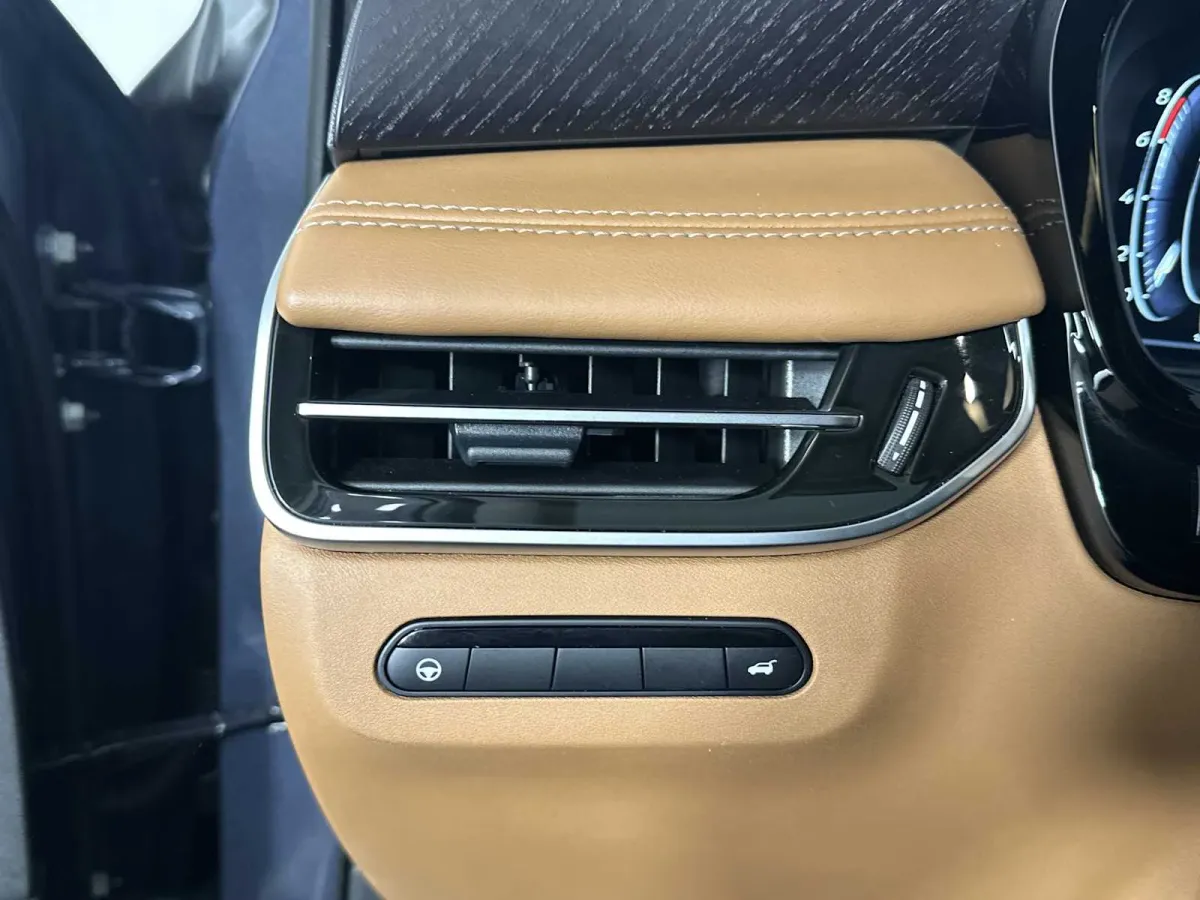 2025 INFINITI QX60 SENSORY thumbnail 35