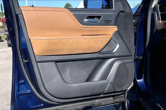 2025 INFINITI QX80 SENSORY thumbnail 17