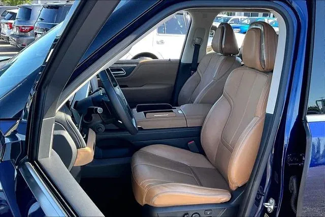 2025 INFINITI QX80 SENSORY thumbnail 18