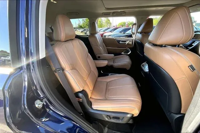 2025 INFINITI QX80 SENSORY thumbnail 22