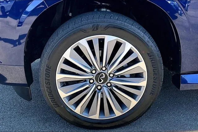 2025 INFINITI QX80 SENSORY thumbnail 33