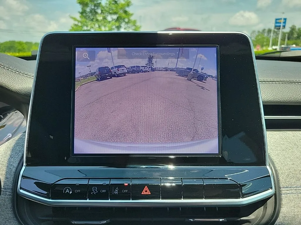 2025 Jeep Compass Latitude thumbnail 18