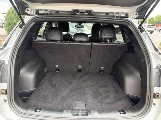 2025 Jeep Compass Limited thumbnail 15