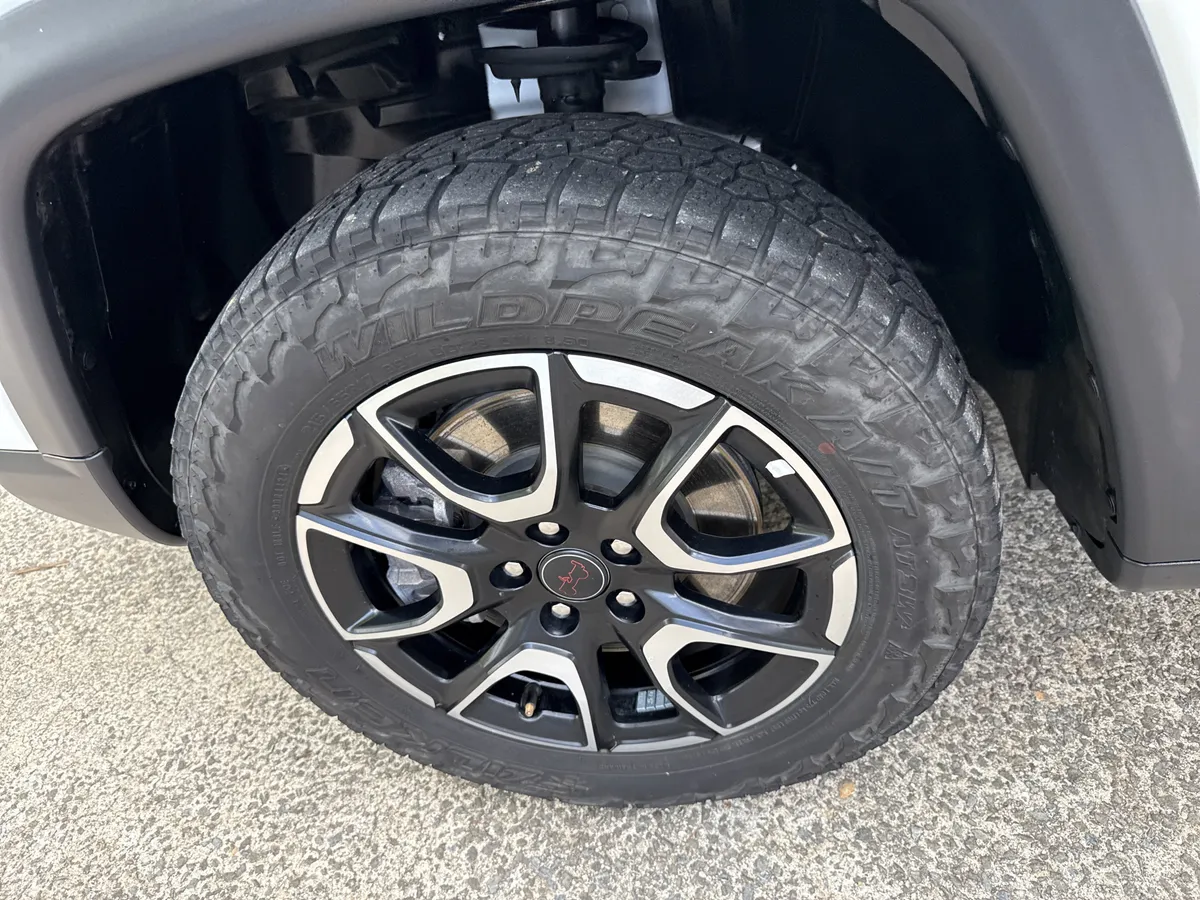 2025 Jeep Compass Trailhawk thumbnail 11