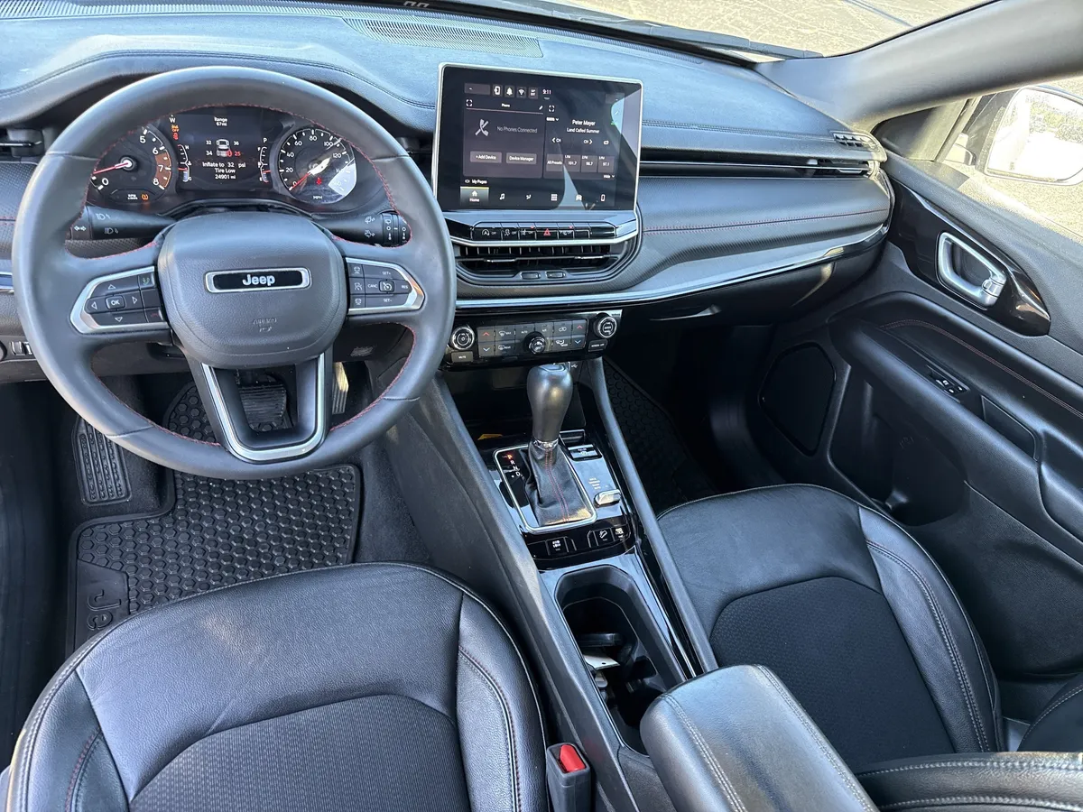 2025 Jeep Compass Trailhawk thumbnail 18