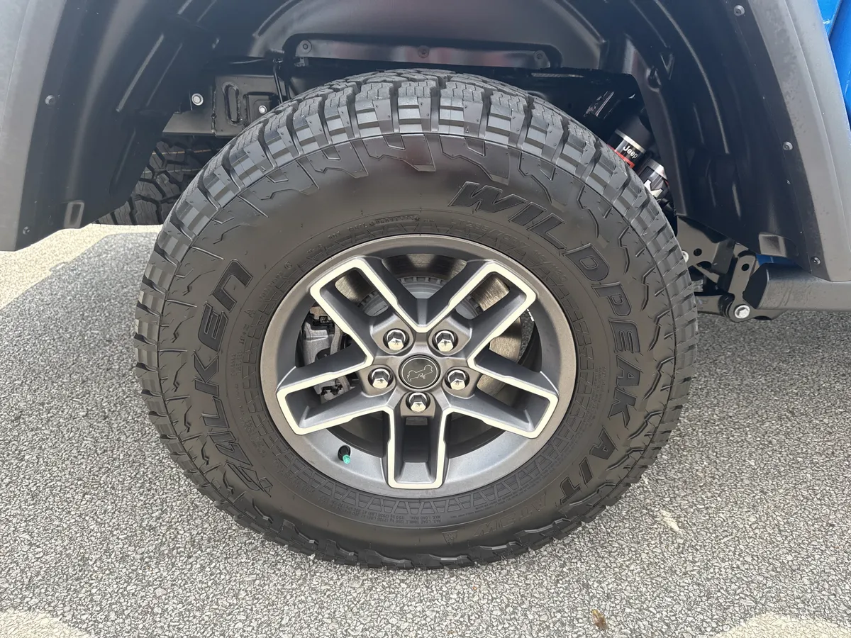 2025 Jeep Gladiator Mojave thumbnail 17