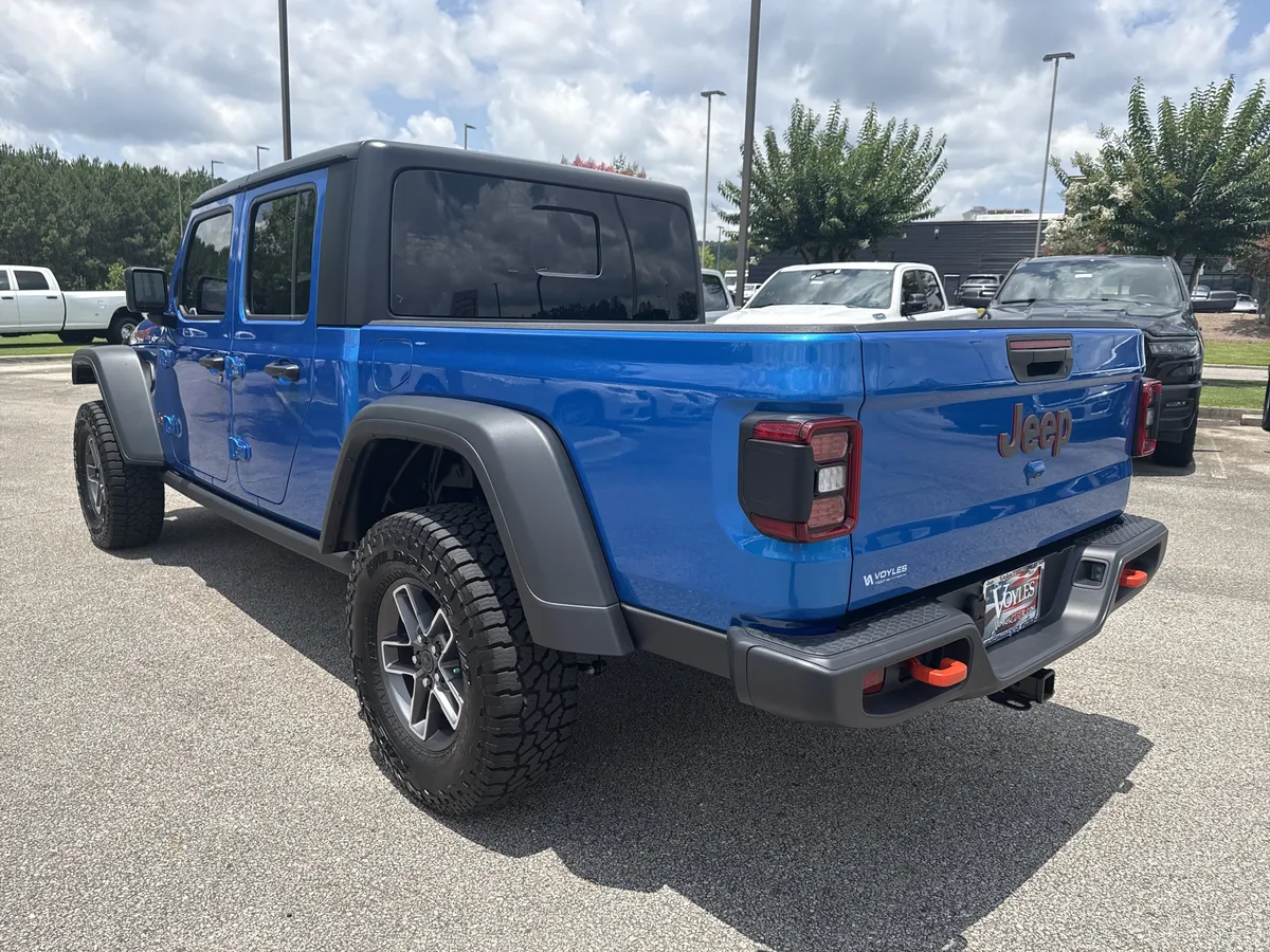 2025 Jeep Gladiator Mojave thumbnail 5