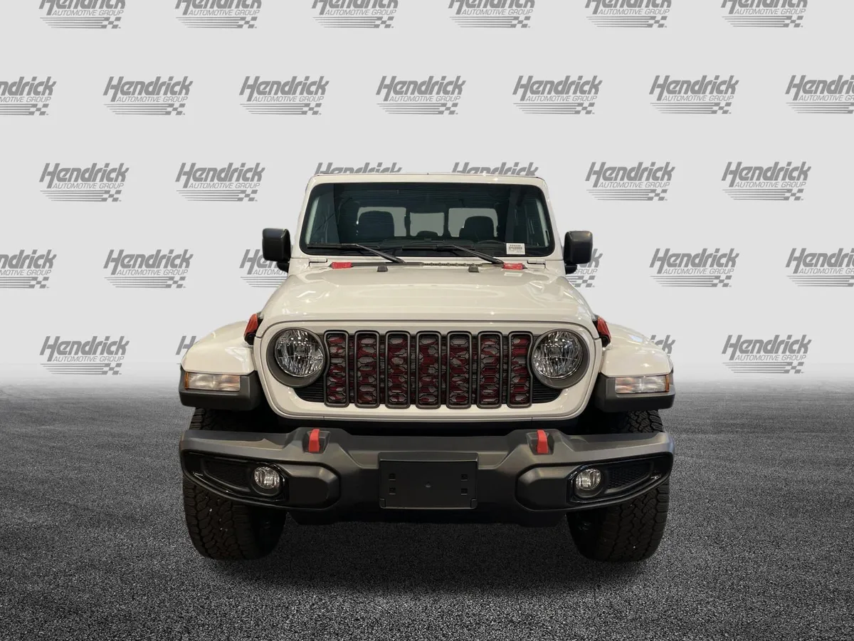 2025 Jeep Gladiator Nighthawk thumbnail 2
