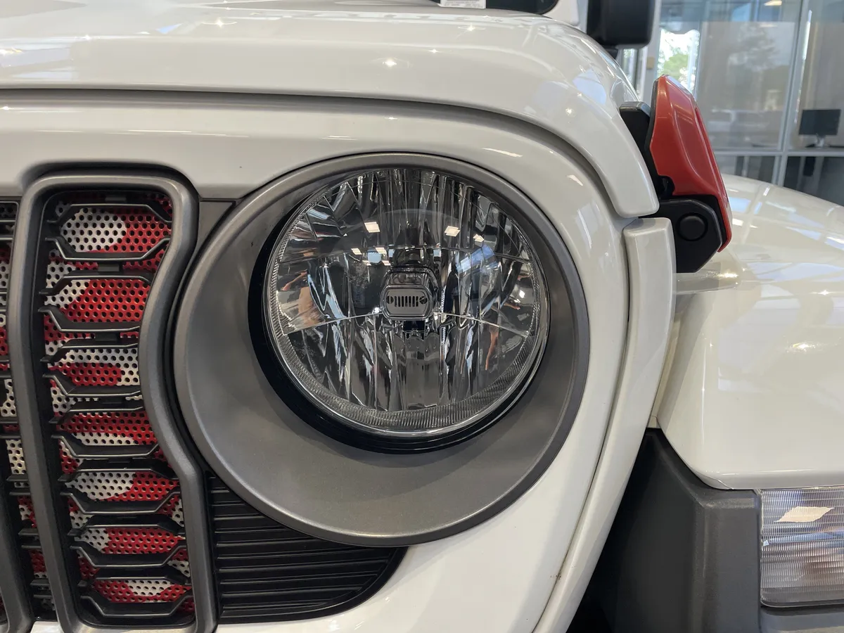 2025 Jeep Gladiator Nighthawk thumbnail 4