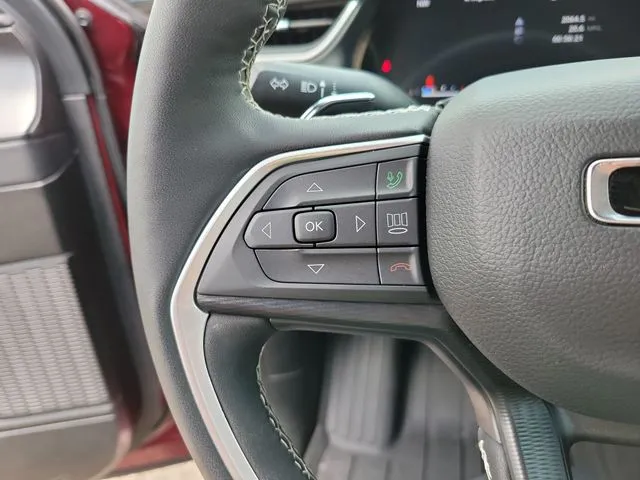 2025 Jeep Grand Cherokee L Laredo thumbnail 15