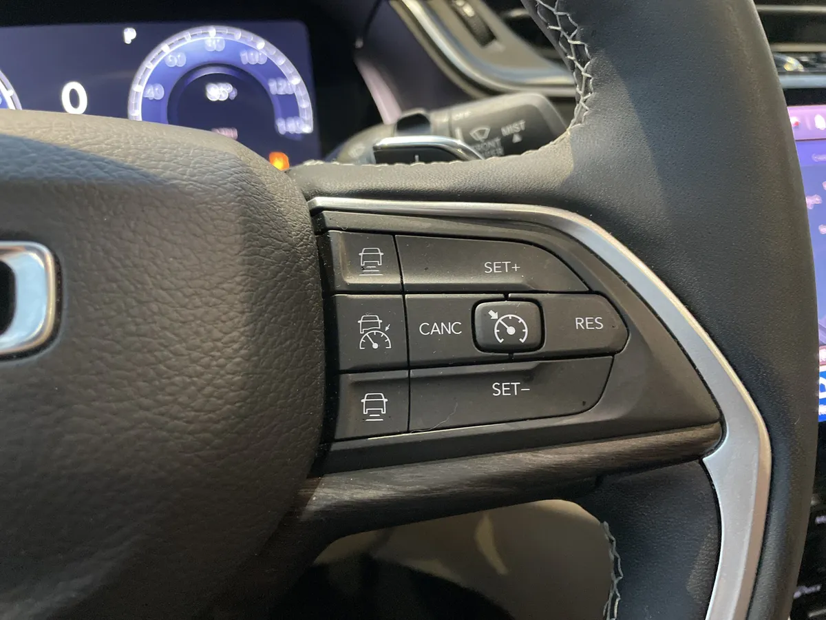 2025 Jeep Grand Cherokee L Limited thumbnail 20
