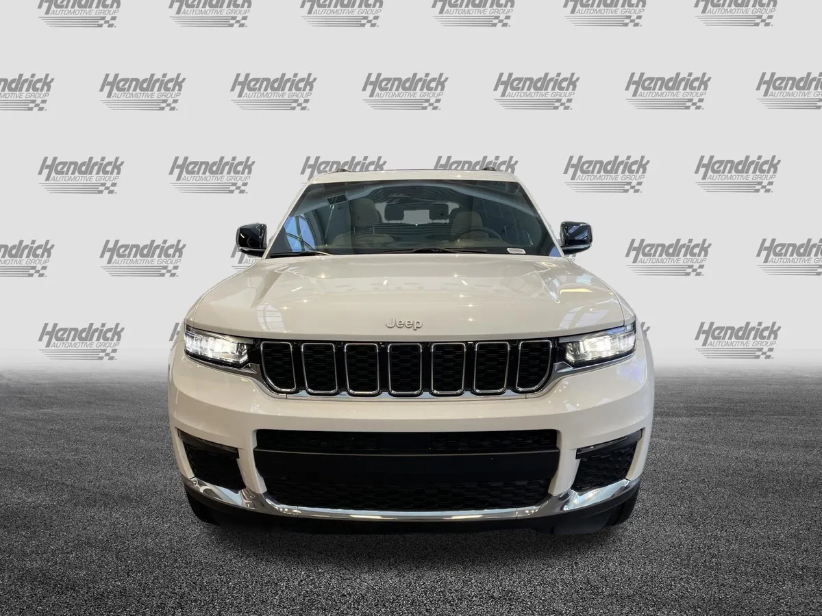 2025 Jeep Grand Cherokee L Limited thumbnail 2