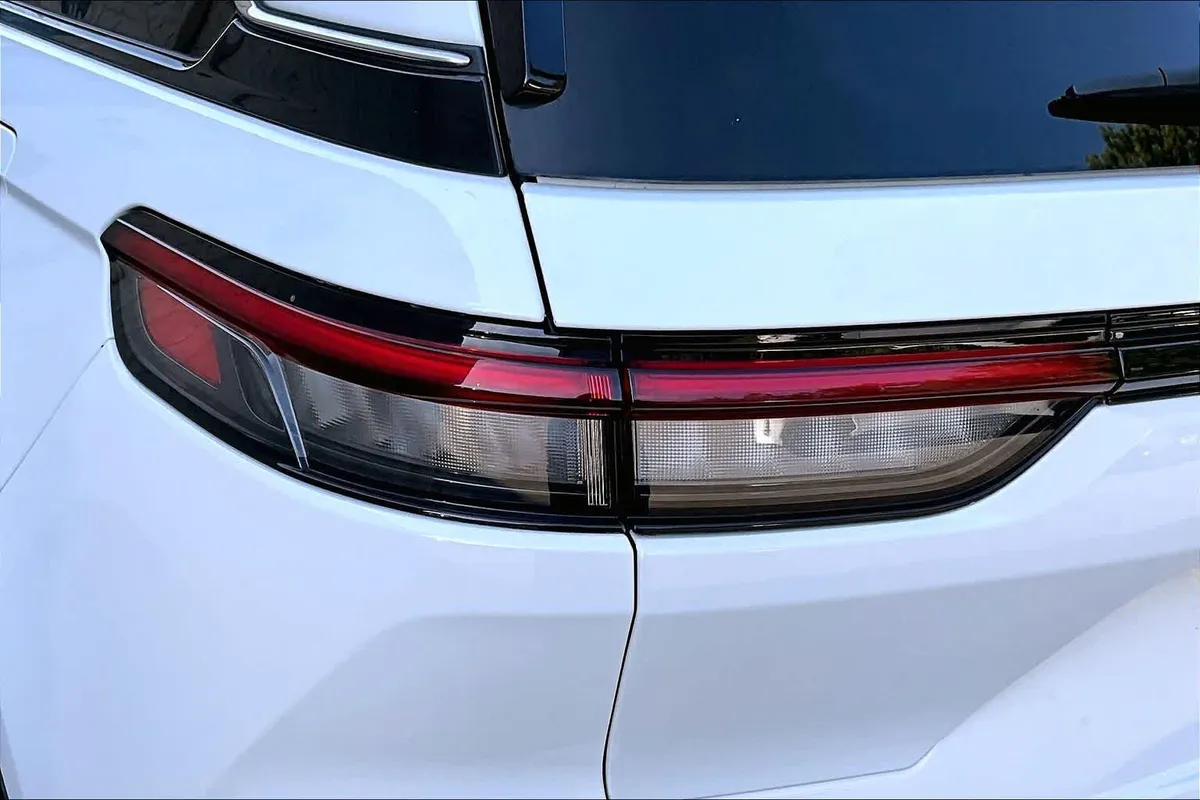 2025 Jeep Grand Cherokee Limited thumbnail 27