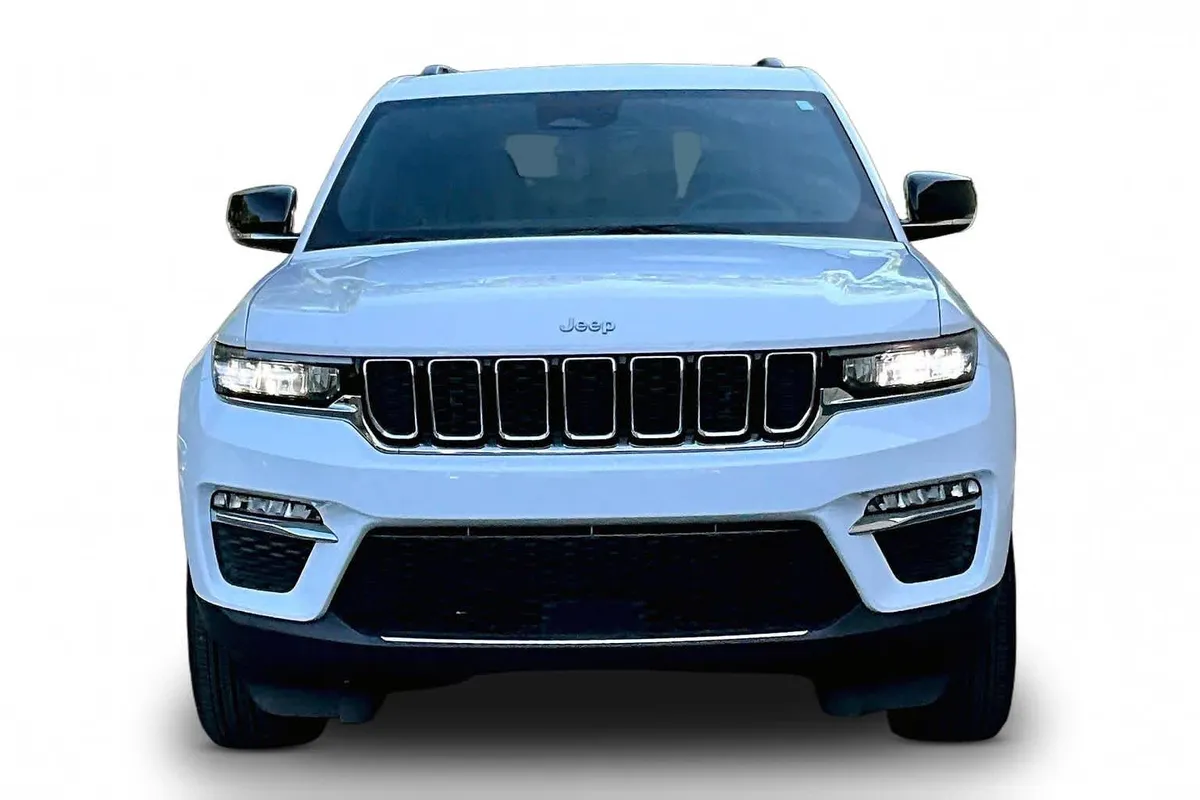 2025 Jeep Grand Cherokee Limited thumbnail 4