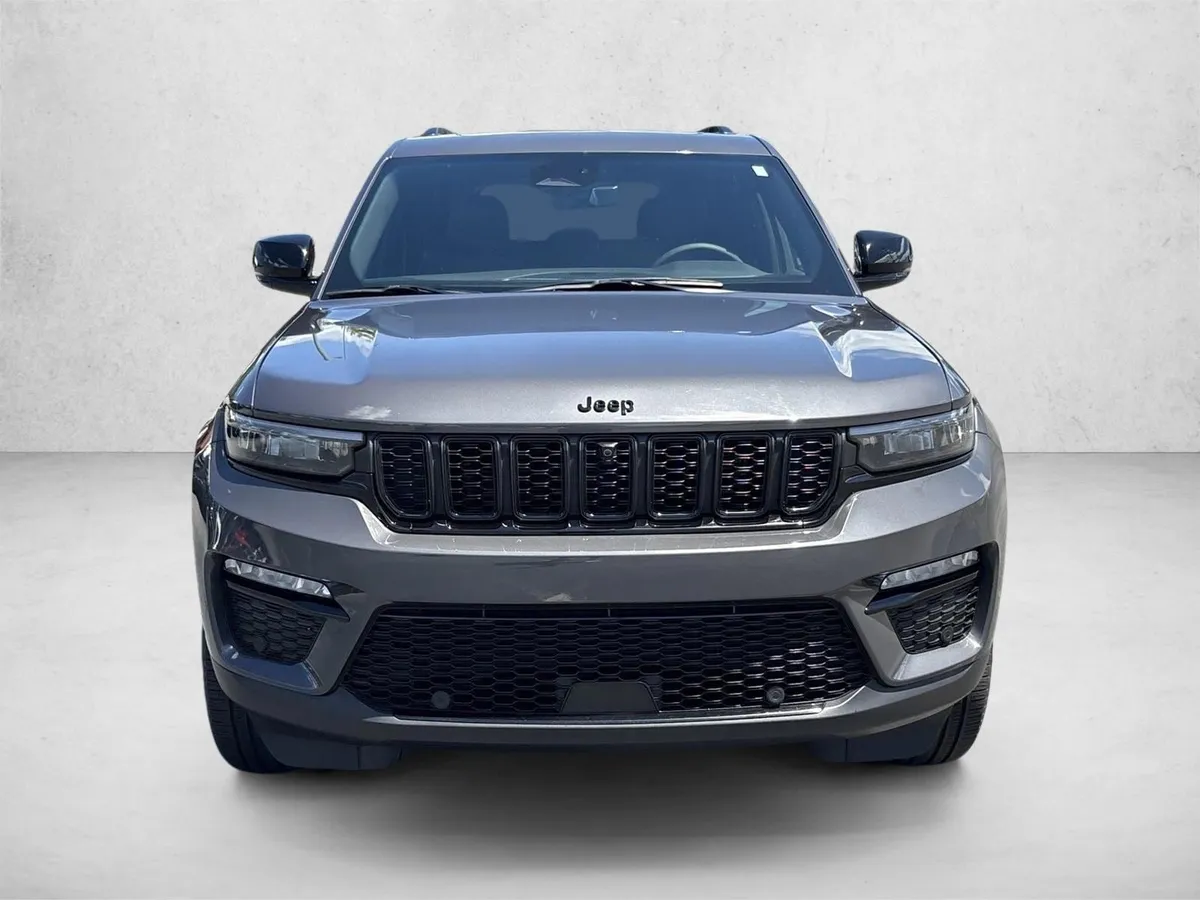2025 Jeep Grand Cherokee Limited thumbnail 2