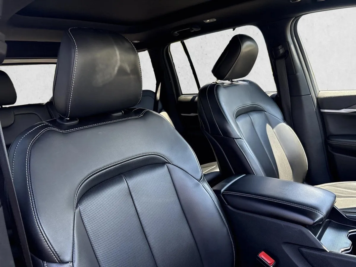 2025 Jeep Grand Cherokee Limited thumbnail 24