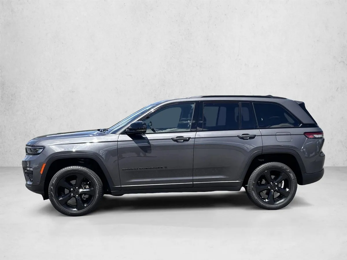 2025 Jeep Grand Cherokee Limited thumbnail 8
