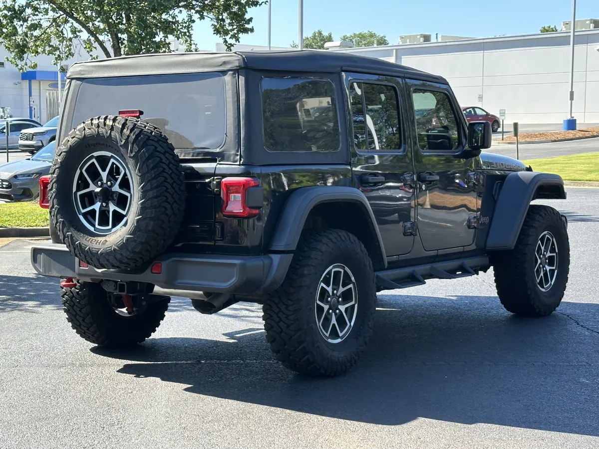 2025 Jeep Wrangler Rubicon 4 Door 4x4 thumbnail 11