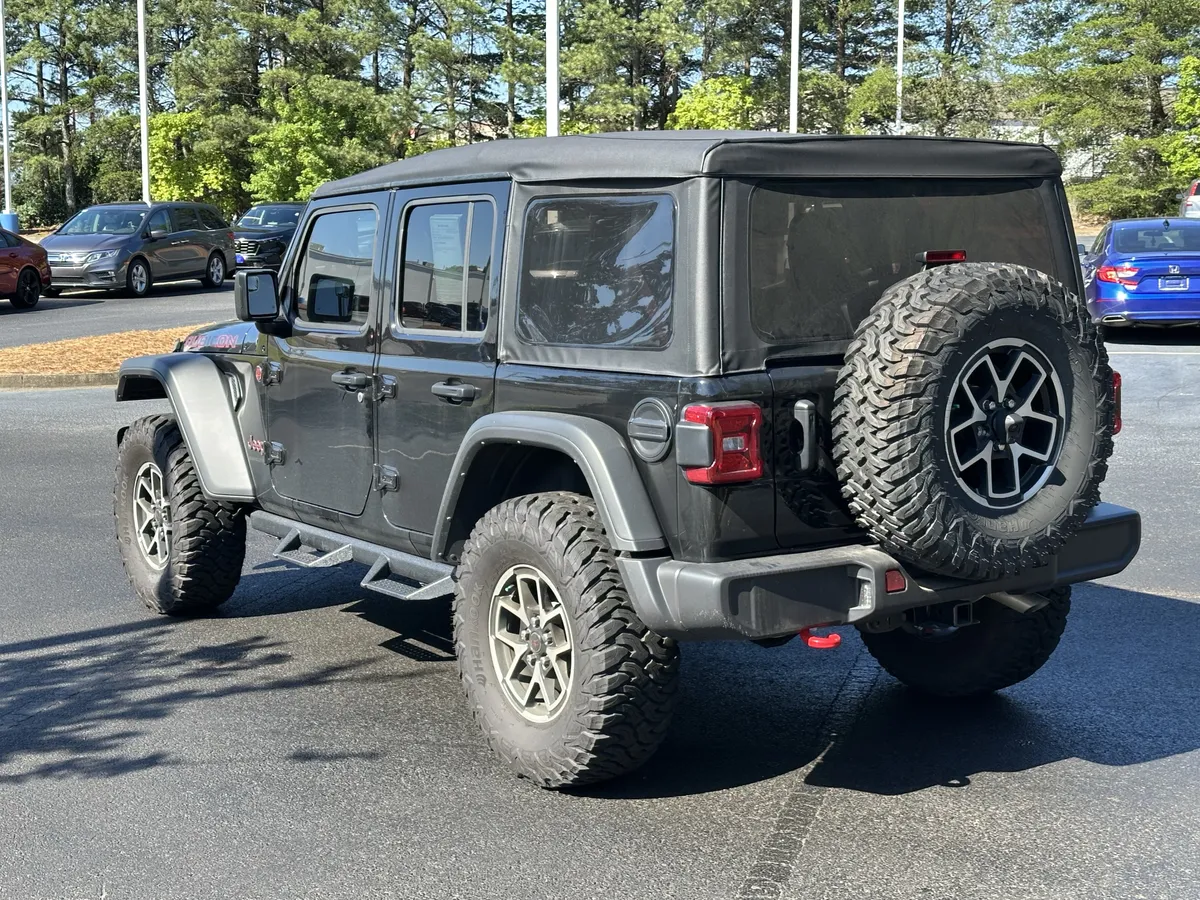 2025 Jeep Wrangler Rubicon 4 Door 4x4 thumbnail 9