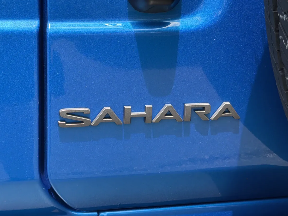 2025 Jeep Wrangler Sahara thumbnail 22