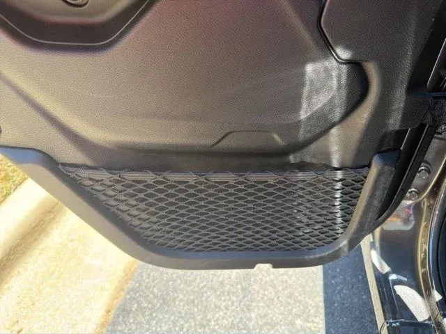 2025 Jeep Wrangler Sport S thumbnail 18