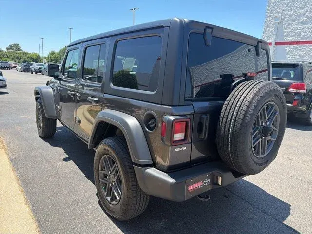2025 Jeep Wrangler Sport S thumbnail 7